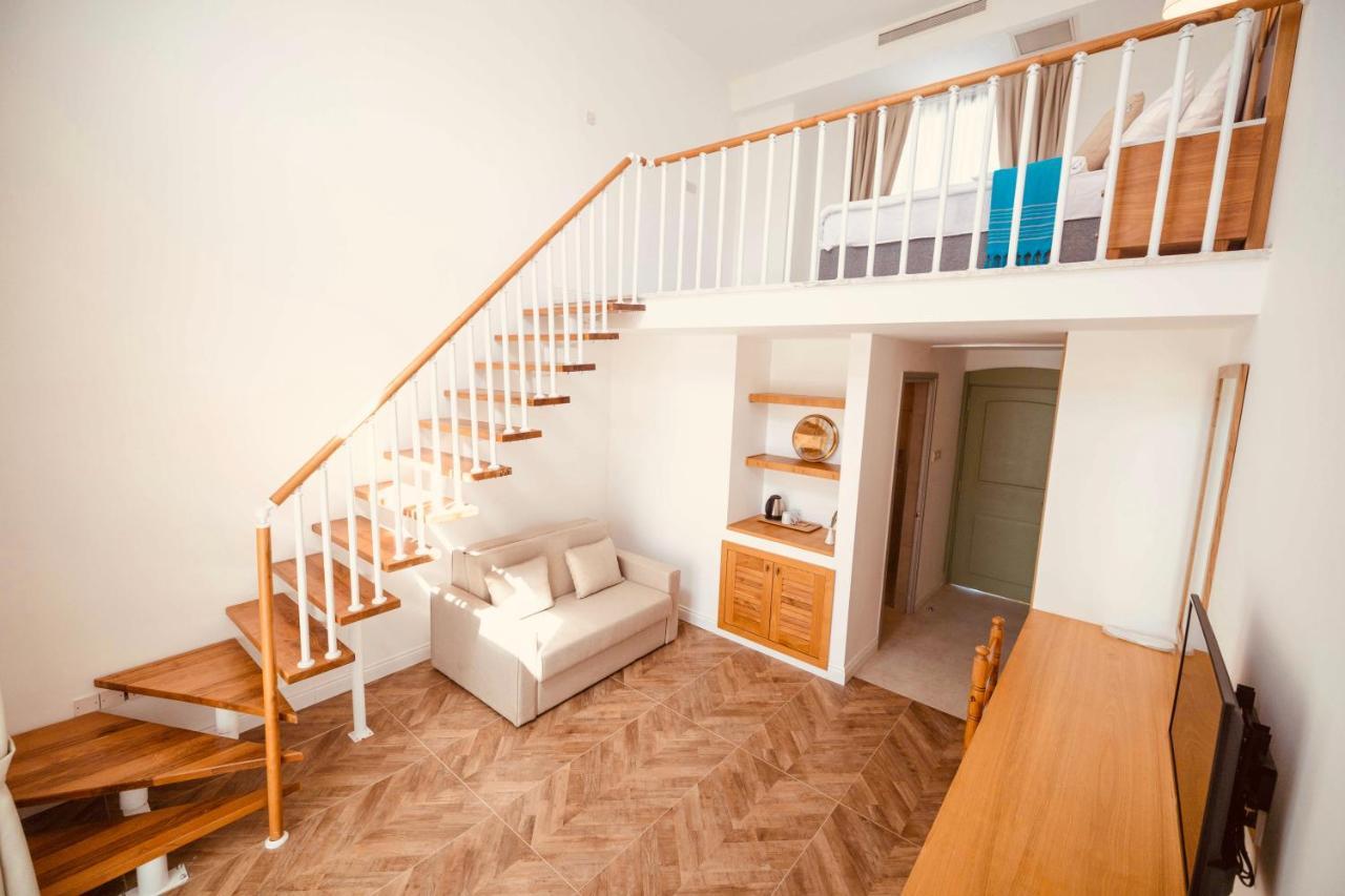Palmonte Suites Hotel & Spa Karavas  エクステリア 写真