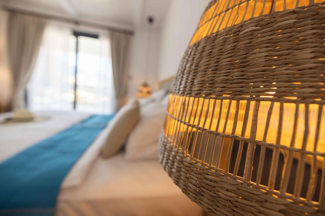 Palmonte Suites Hotel & Spa Karavas  エクステリア 写真