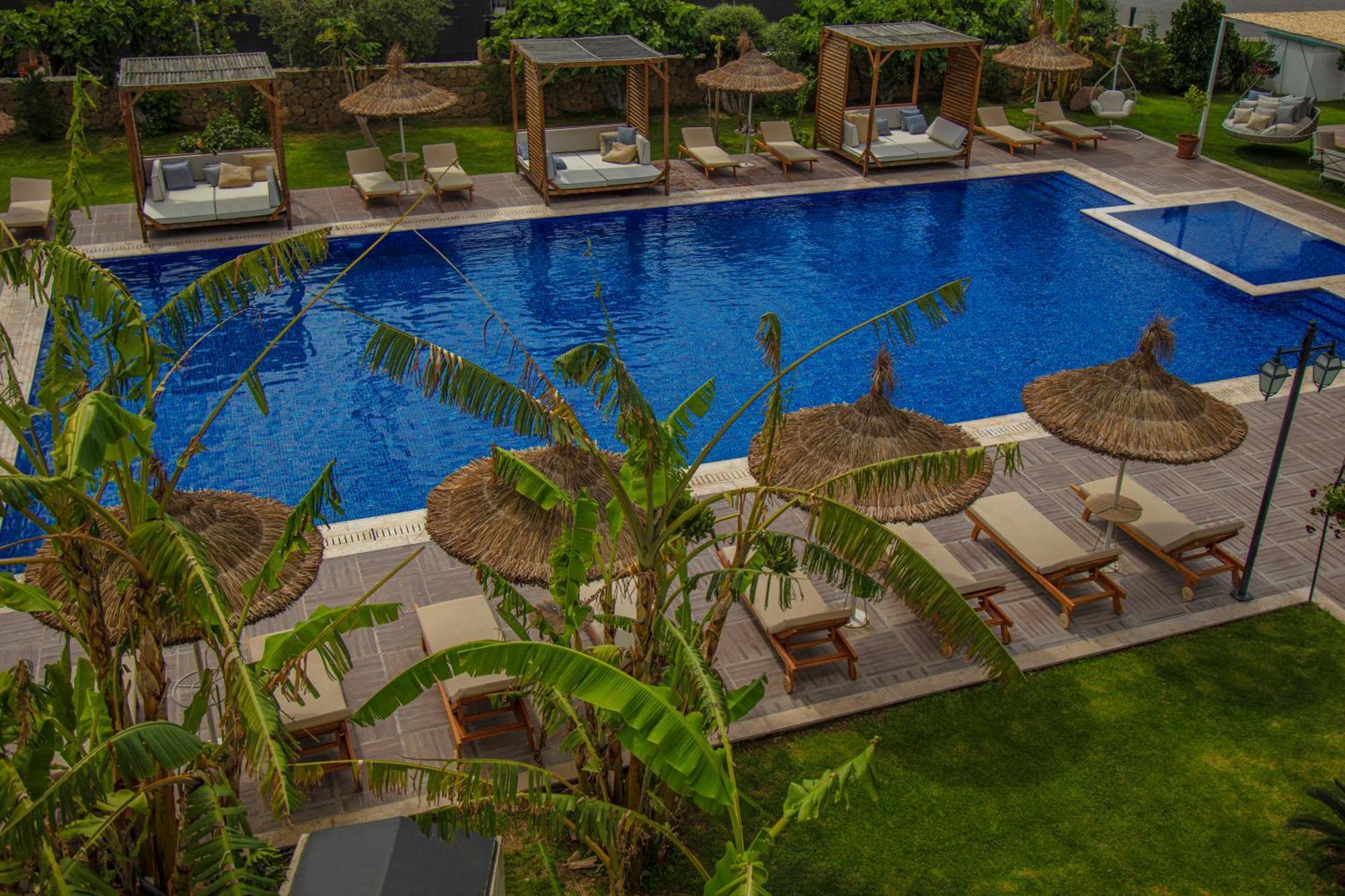 Palmonte Suites Hotel & Spa Karavas  エクステリア 写真